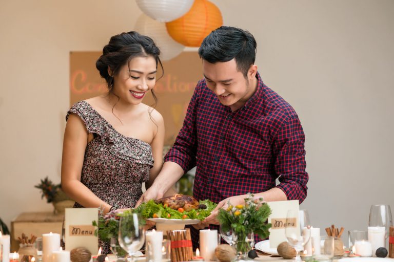 How to Celebrate Your First Thanksgiving Together With Style